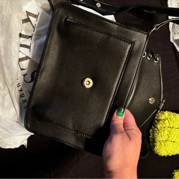 Killstar Wildfire handbag - Picture 3 of 11